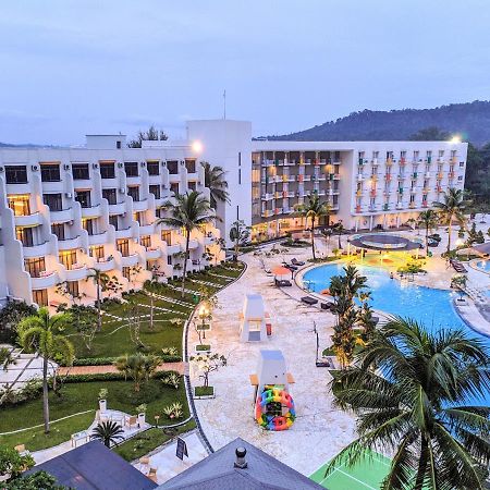 Harris Resort Batam Waterfront Sekupang Εξωτερικό φωτογραφία