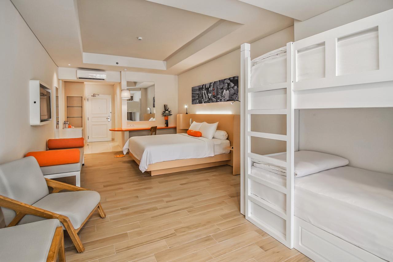 Harris Resort Batam Waterfront Sekupang Εξωτερικό φωτογραφία