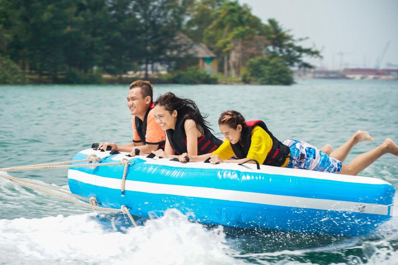 Harris Resort Batam Waterfront Sekupang Εξωτερικό φωτογραφία