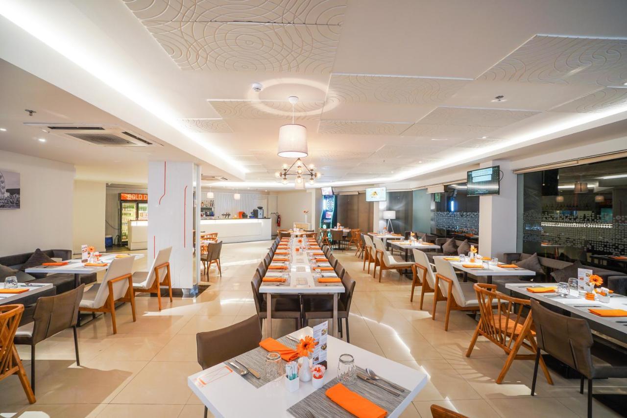 Harris Resort Batam Waterfront Sekupang Εξωτερικό φωτογραφία
