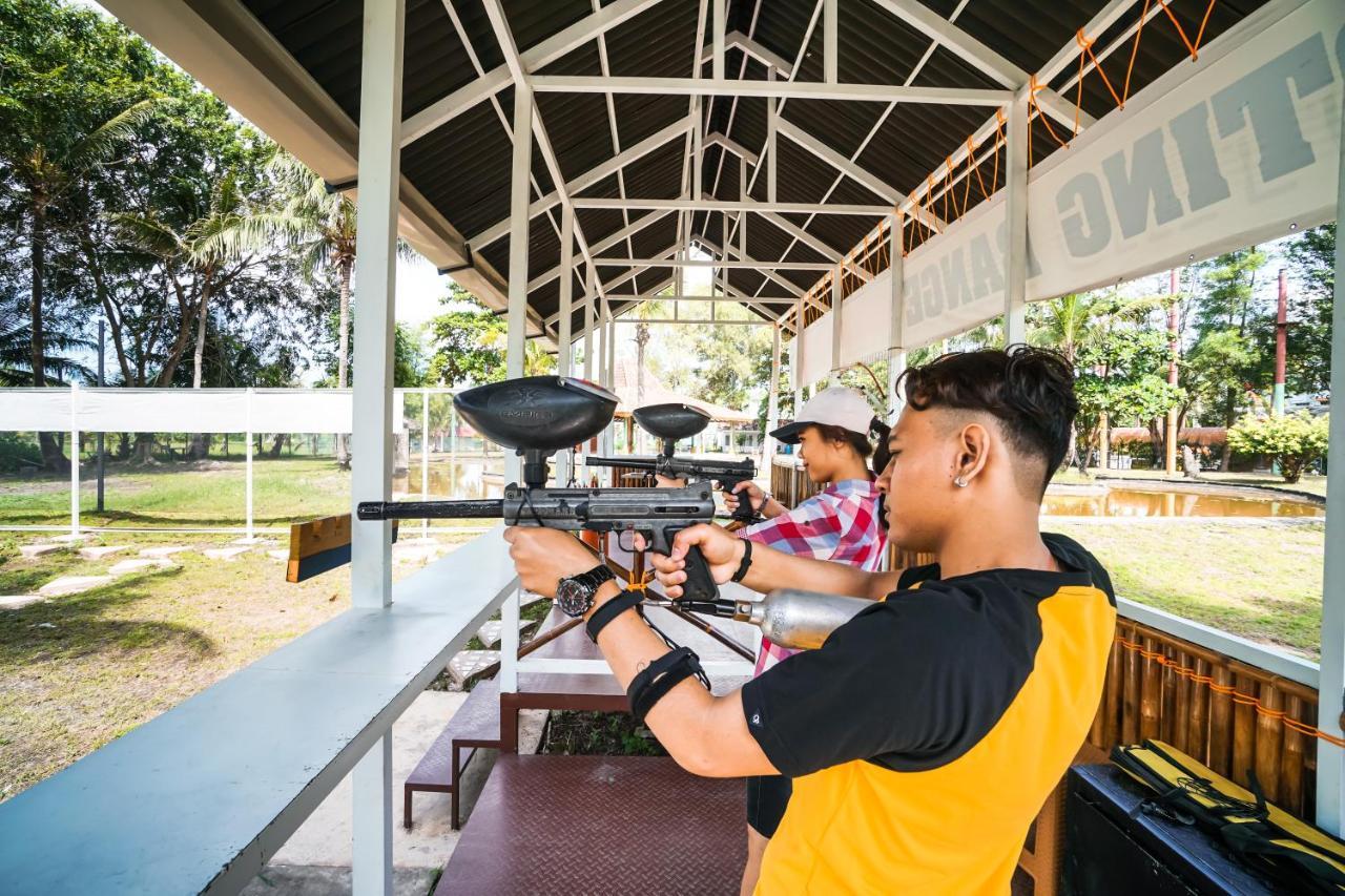 Harris Resort Batam Waterfront Sekupang Εξωτερικό φωτογραφία