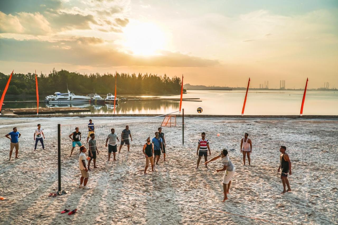 Harris Resort Batam Waterfront Sekupang Εξωτερικό φωτογραφία