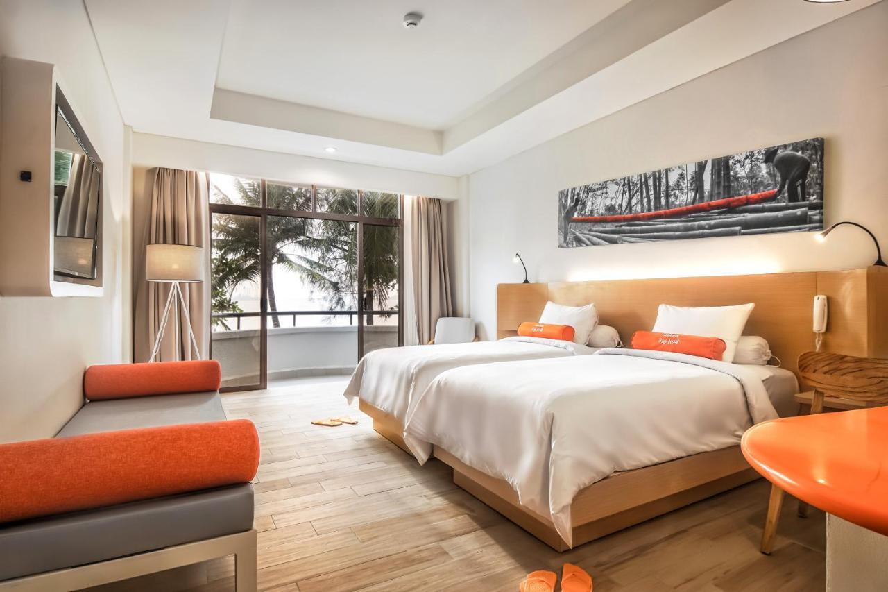 Harris Resort Batam Waterfront Sekupang Εξωτερικό φωτογραφία